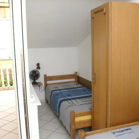Apartman Apartments By The Sea Mandre - Pag - 4098 Mandre