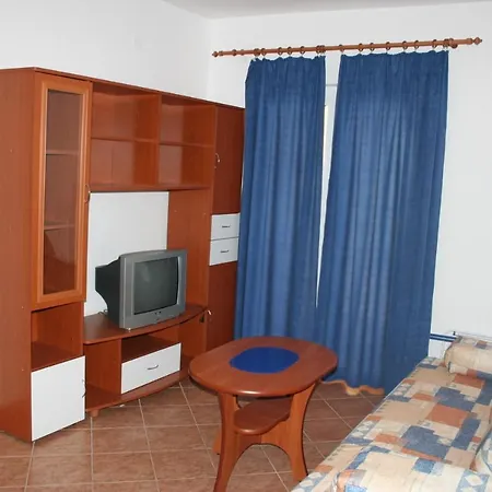 Apartments By The Sea Mandre, Pag - 4092
