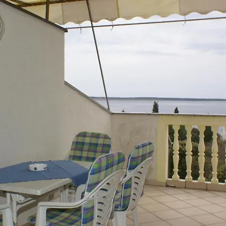 Apartments By The Sea Mandre, Pag - 4098 *