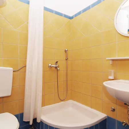 Апартаменты Apartments By The Sea Mandre, Pag - 4092 *