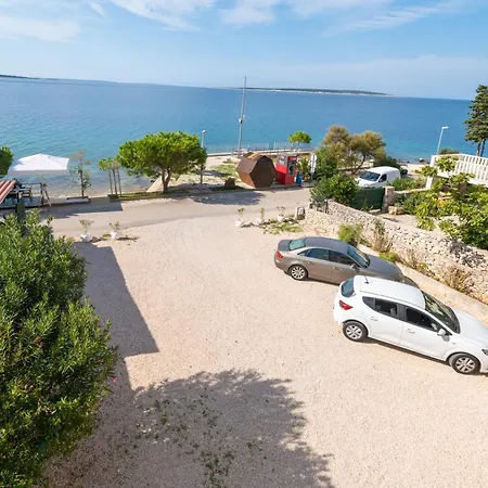 Апартаменты Apartments By The Sea Mandre, Pag - 4092 *