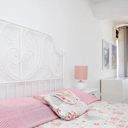 Апартаменты Apartments By The Sea Mandre, Pag - 4092 Колан